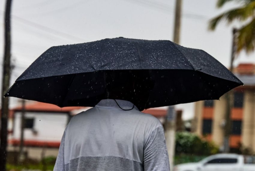 Defesa Civil emite alerta para chuvas moderadas a intensas até sexta-feira, 26