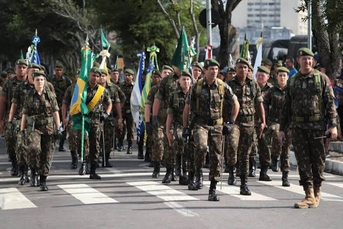 Sergipe realiza desfile cívico militar de 7 de Setembro