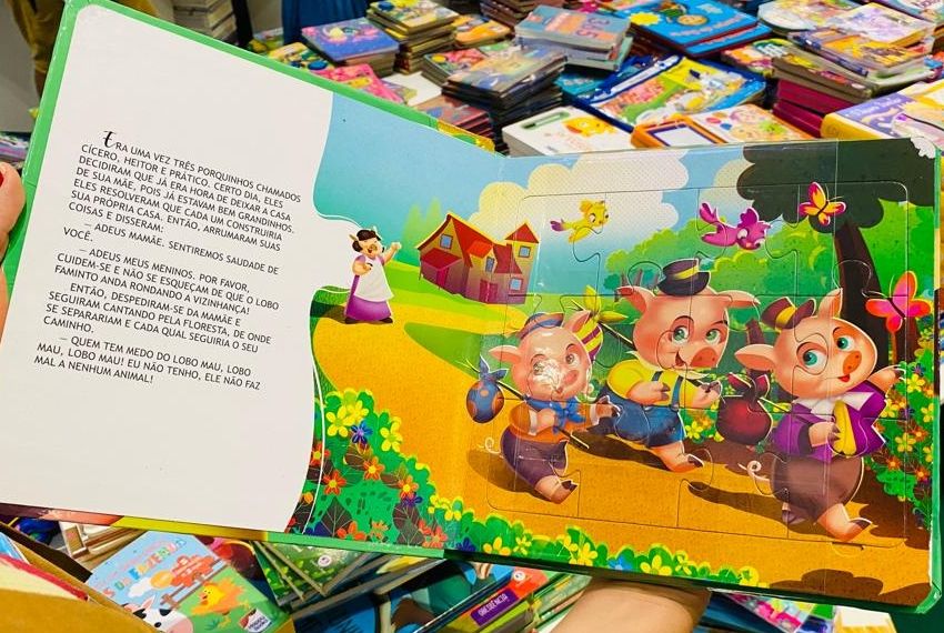 Feira de Livros da Leitura acontece até dia 25 este mês