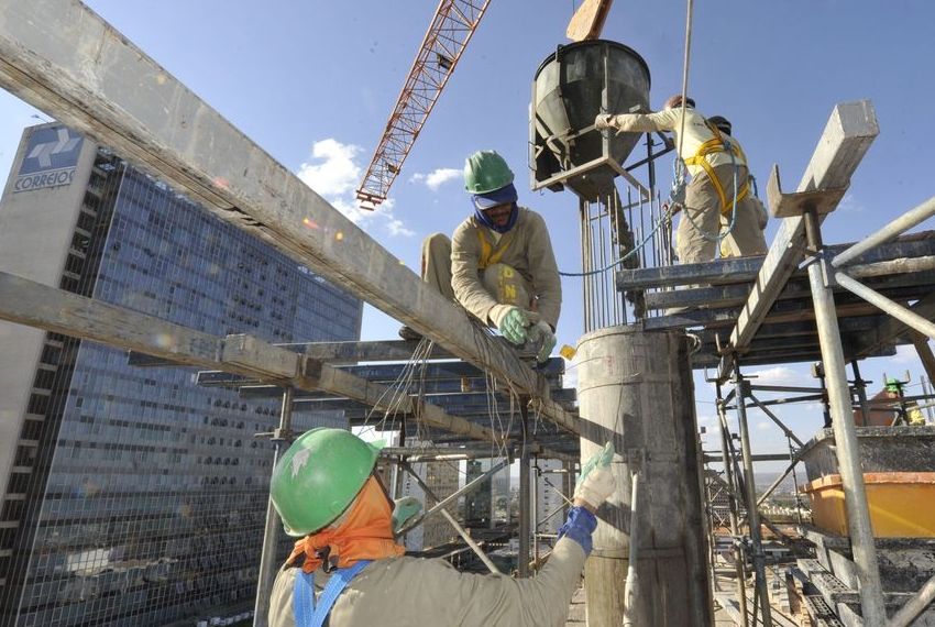 280,6 mil postos de trabalho formal foram criados no Brasil em maio deste ano