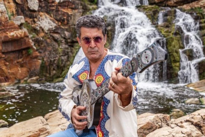 Multiartista Nino Karvan lança quinto álbum