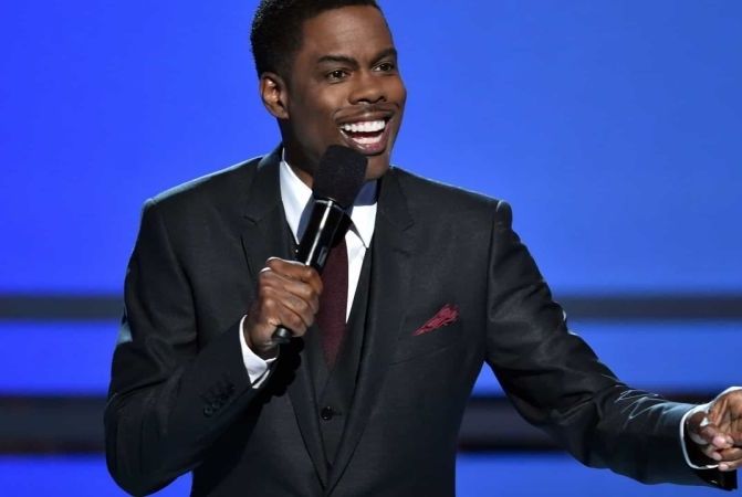 Chris Rock diz que “voltou do mundo dos mortos” após vencer Covid-19