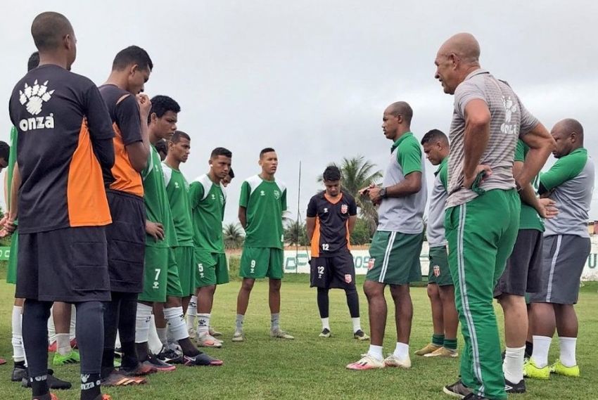 Jovem time do Lagarto viaja hoje para jogo contra o River