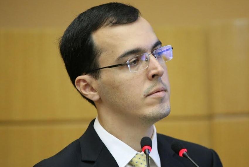 Deputado denuncia aumentos de até 100% em taxas judiciais