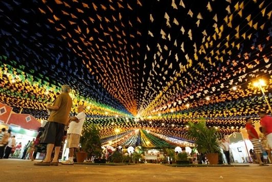 Arraiá do Povo acontece na Orla de Atalaia; veja a programação