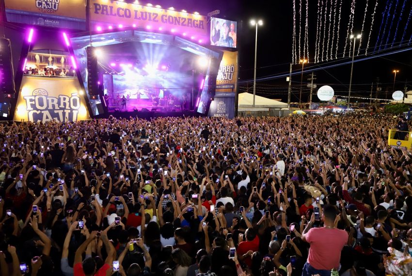 Forró Caju 2022: último dia do evento atinge recorde de público na praça Hilton Lopes