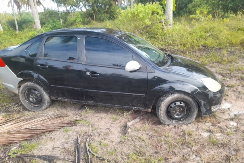 Homens invadem um sítio, matam vaca e fogem em Pacatuba