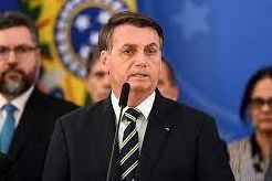 TSE multa Jair Bolsonaro por campanha antecipada