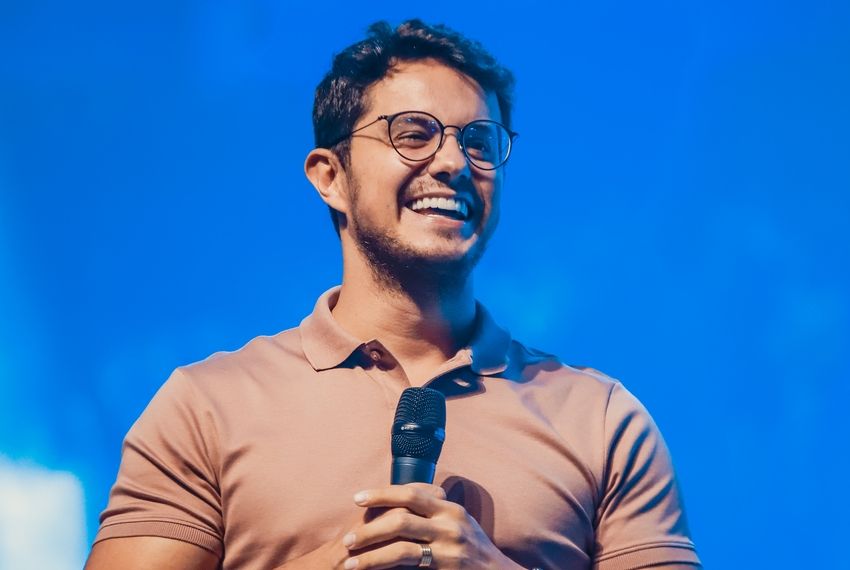 Deive Leonardo se apresenta em Aracaju no dia 30 de novembro