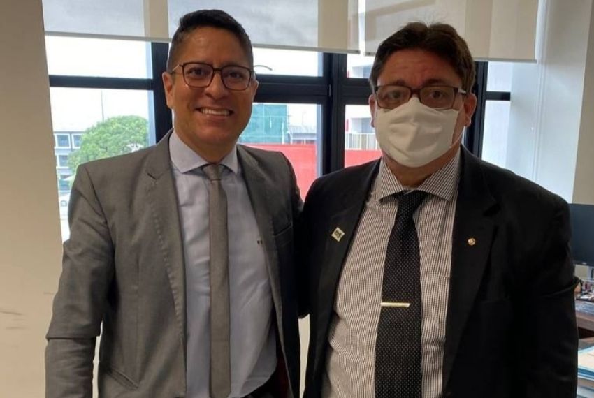 Ricardo Marques leva ao MPE problema no mercado central e Orla de Aracaju