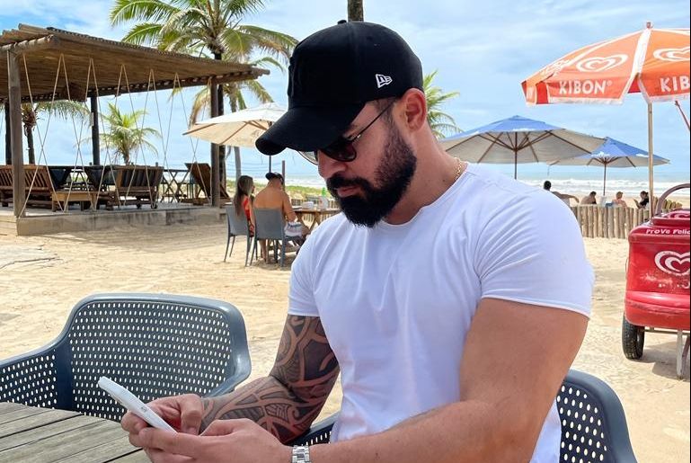 Marlon Batista aproveita descanso merecido