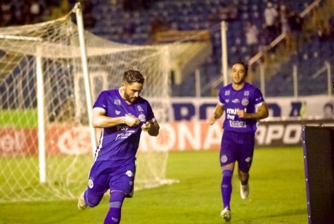 De virada, Confiança vence Altos-PI na Série C