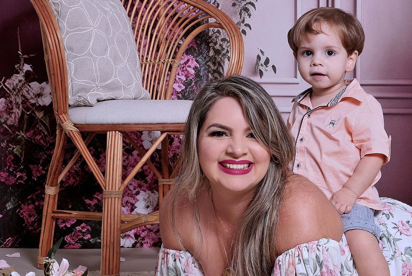 Ricianne Feitosa e Leonardo celebram o Dia das Mães