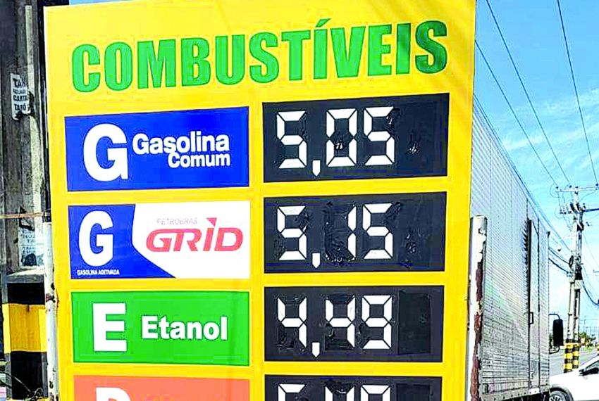 Postos não aderem à redução de preços adotada pela Petrobras