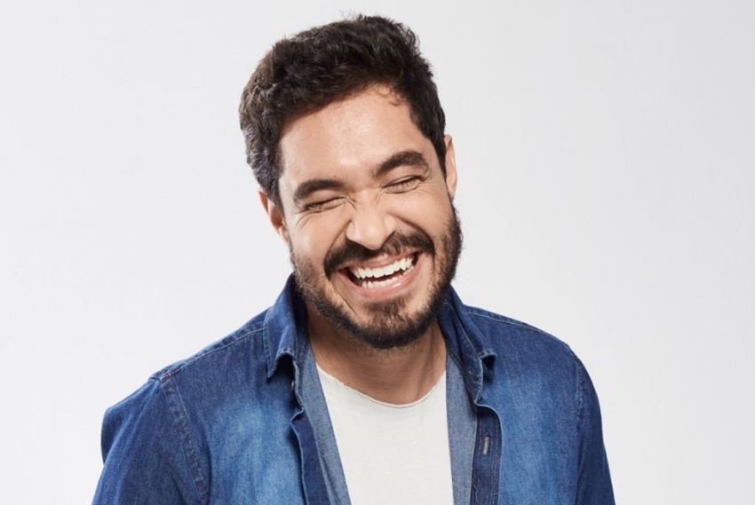 Diogo Almeida encerra maio com humor