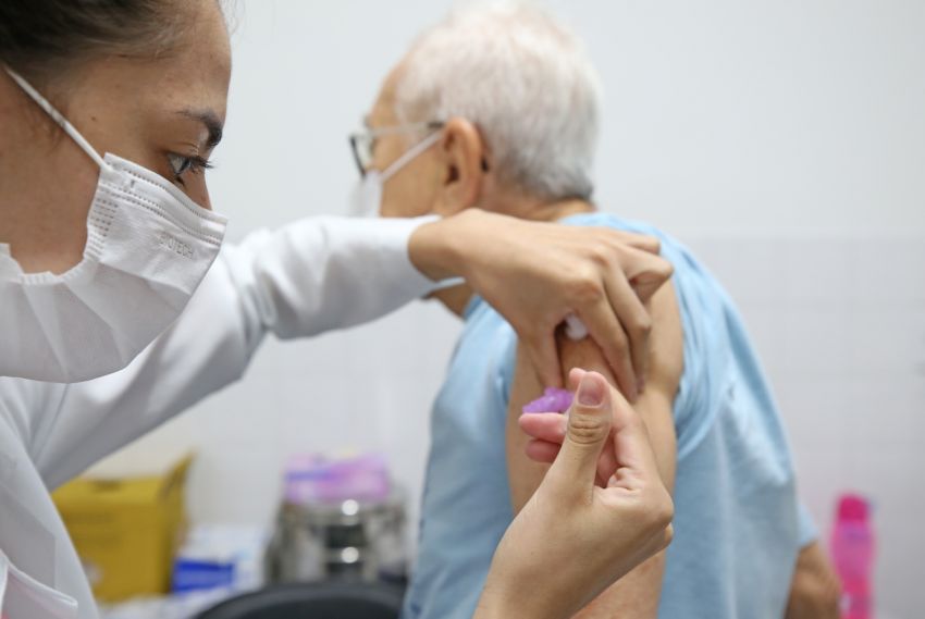 Testagem e vacina acontecem em cerca de 50 pontos