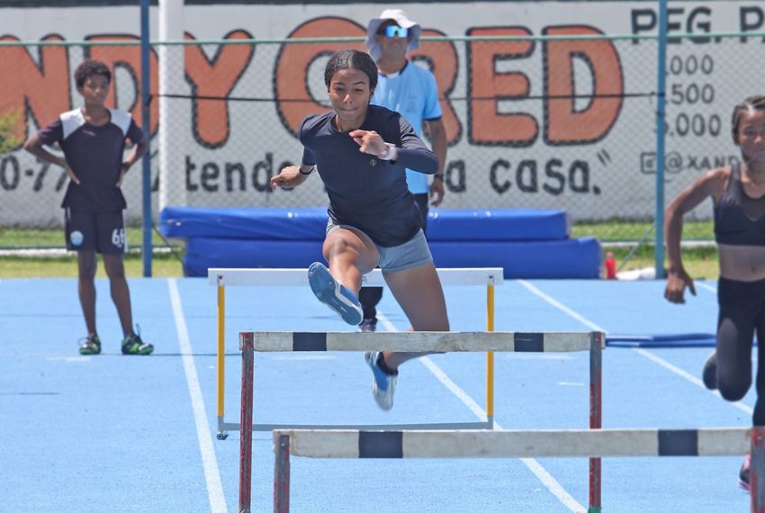 Alunos de Atletismo da Estação Cidadania conquistam títulos e se destacam nacionalmente