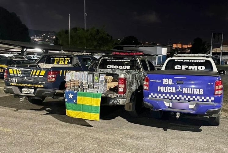 Polícia prende dupla com 61 Kg de drogas em Nossa Senhora do Socorro