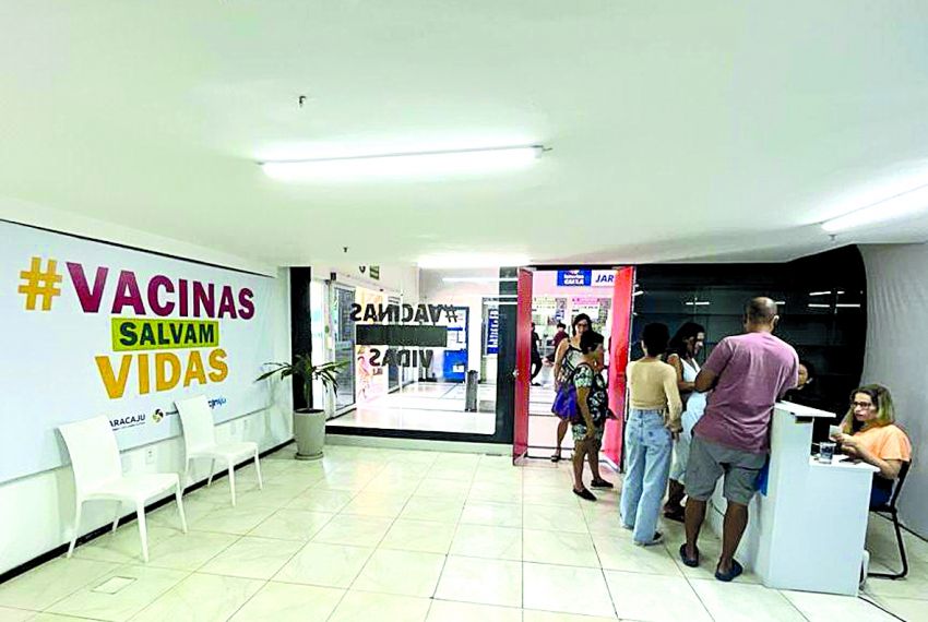 Shoppings passam a ofertar vacinas para 5+