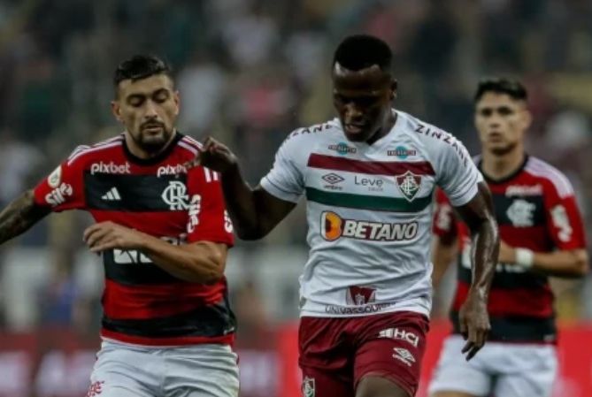 Fluminense busca empate e atrapalha Flamengo na briga pelo título