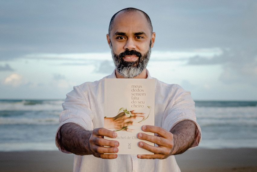 Escritor Michel de Oliveira é finalista do 5º Prêmio Mix Literário