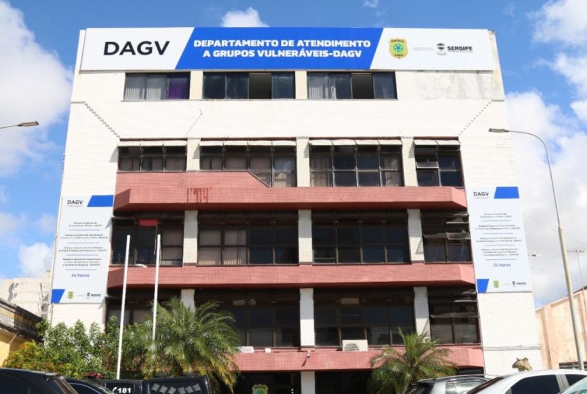 Homem de 56 anos é detido por ameaçar e perseguir ex-mulher em Socorro