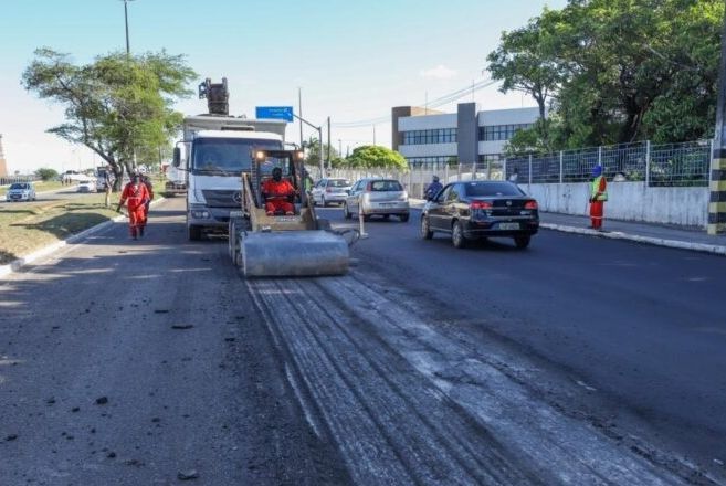 Tancredo Neves: trânsito continua com alterações nesta sexta, 23
