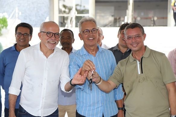 Consórcio Metropolitano da Grande Aracaju recebe dez novos ônibus