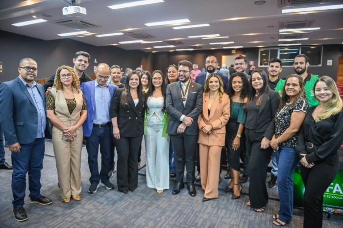 Acre sedia encontro de Juntas Comerciais