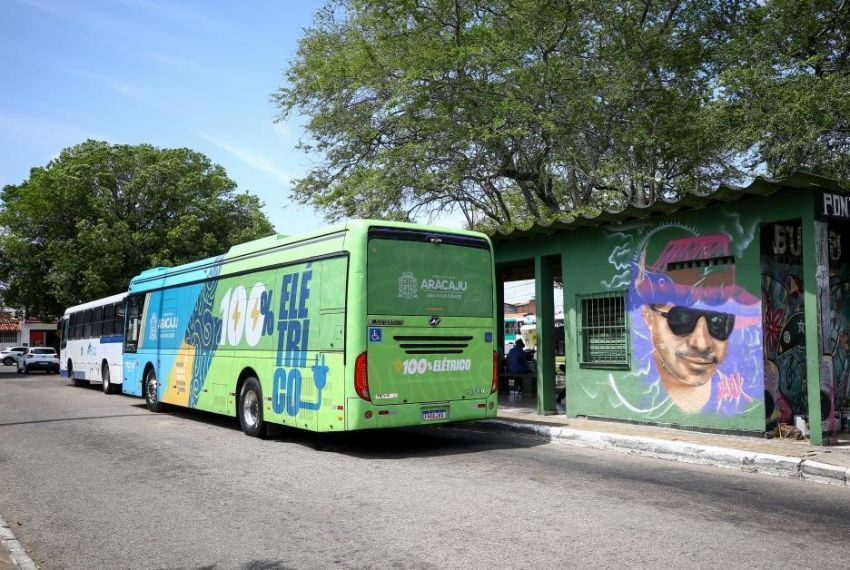 Ônibus elétrico já circula em Aracaju