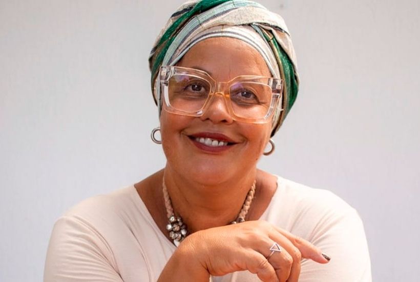 Martha Sales lança obra poética sobre ciclos da vida e ancestralidade