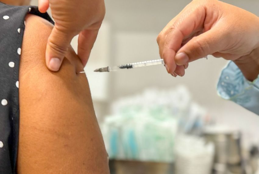 Ipesaúde reforça a imunização e amplia acesso da população a vacinas