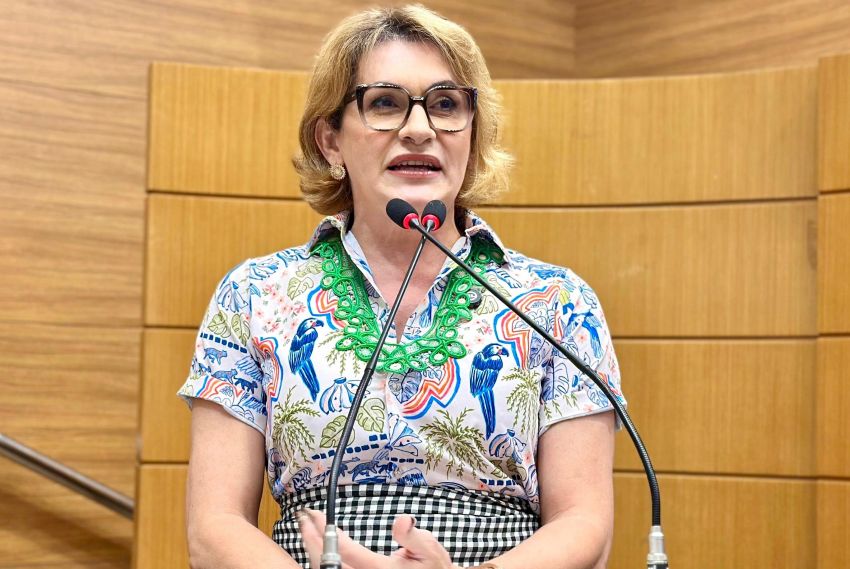 “Jornalistas têm um dos menores pisos salariais do país”, denuncia deputada