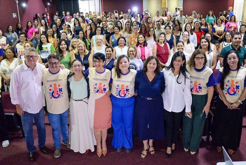 Abertura da Semana Escolar de Combate à Violência contra a Mulher mobiliza educadores e gestores