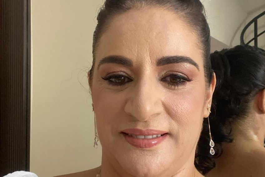 Adelane Costa é a aniversariante desta sexta