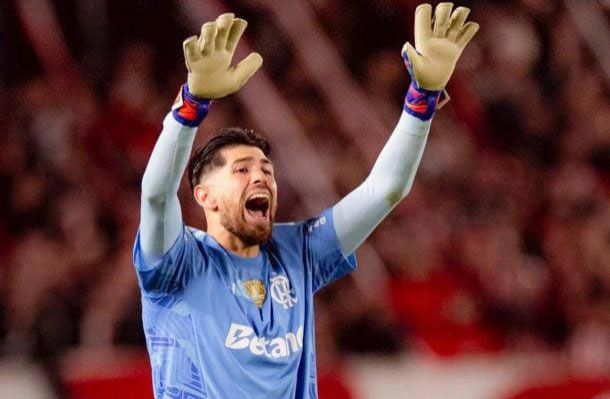 Rossi vira alvo de torcedores do Flamengo após falha