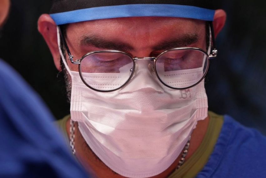 Cirurgião brasileiro ganha destaque internacional com nova técnica