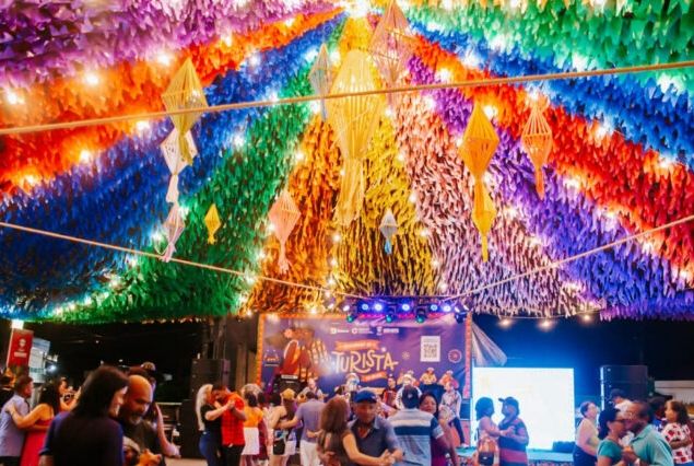 Confira a programação da Rua São João nesta segunda-feira, 8