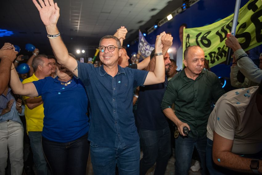 Governador Fábio Mitidieri recebe apoio de vereadores por Aracaju e reforça base aliada