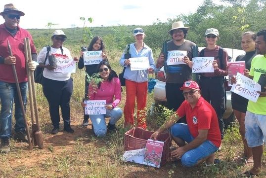 Norte-americanos vivem rotina do MST com estudantes da UFS