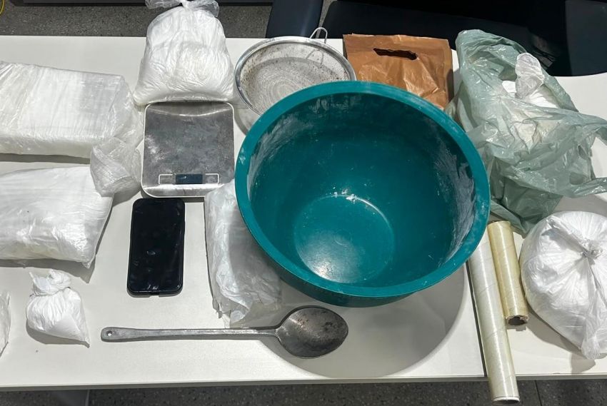 Polícia apreende 1,3 kg de cocaína e fecha laboratório em Itabaiana