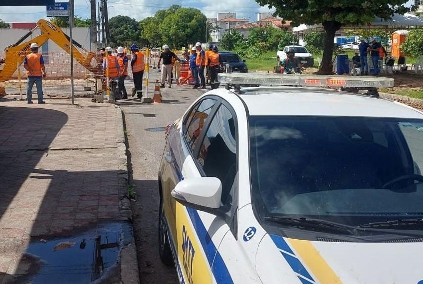 SMTT orienta sobre alteração temporária na rua Roberto Morais
