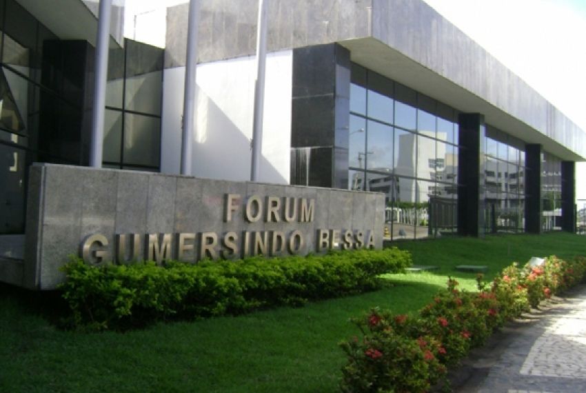Cejusc promove arrecadação de livros para projeto social