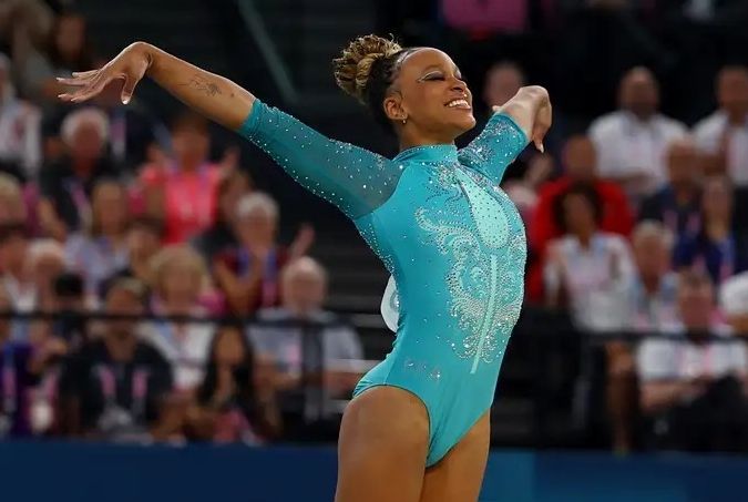 Após 2 anos, Rebeca volta a disputar etapa da Copa do Mundo
