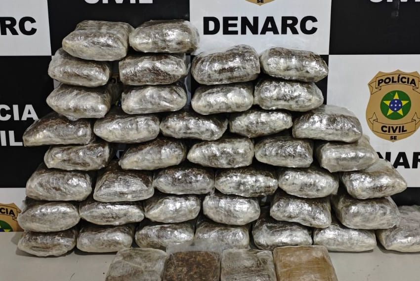 Mulher é presa com mais de 24 kg de maconha na rodoviária de Aracaju